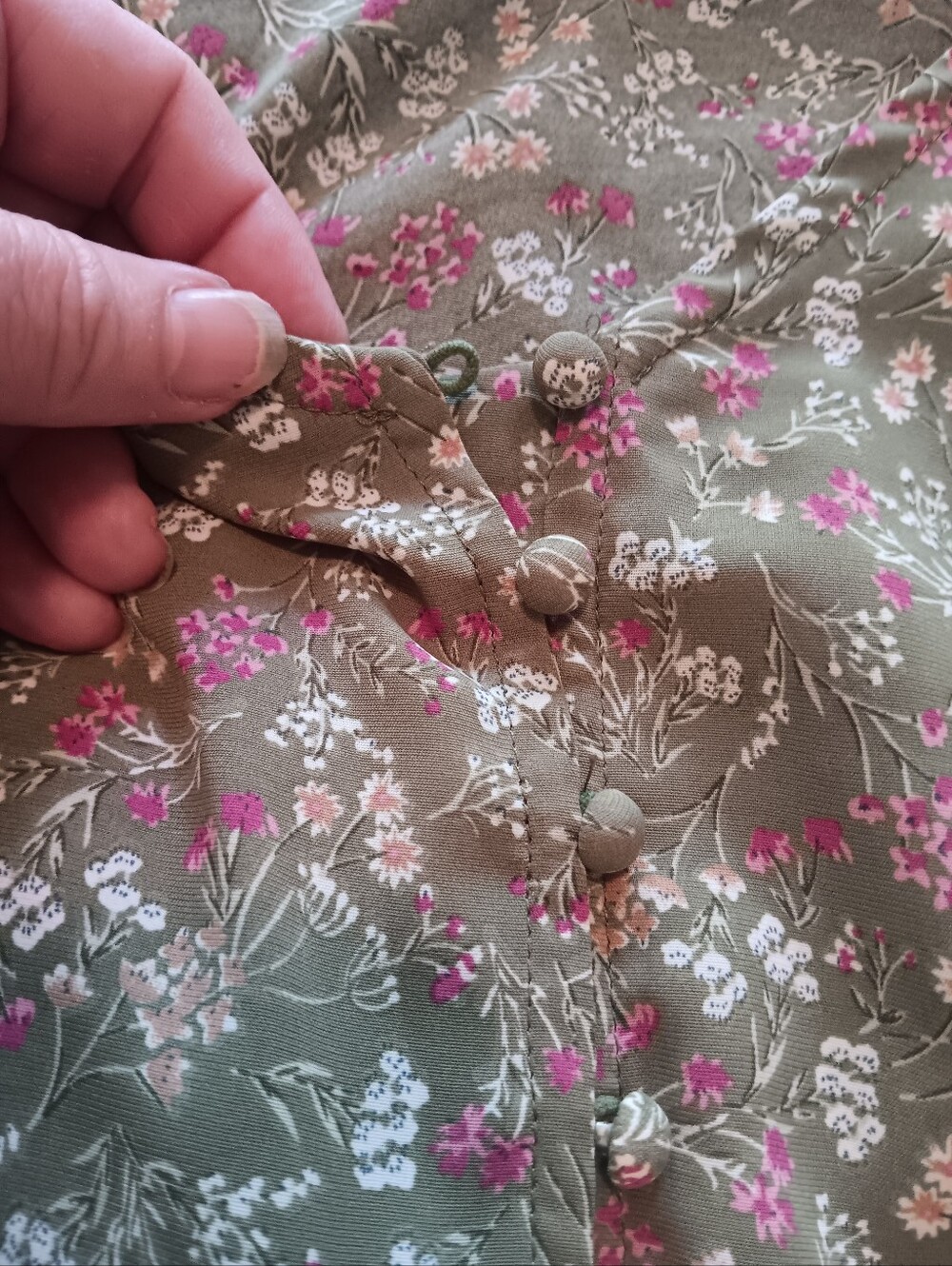 Lush Sage Green Floral Button Down Long Sleeve Blouse Medium Cottagecore Coastal - Picture 6 of 6